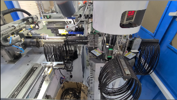 「視頻」EPMD橡膠密封圈自動粘合機，加熱保壓時長充足，效率高！