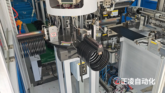 不只是快！正凌全自動(dòng)密封圈粘接機(jī)實(shí)現(xiàn)&ldquo;零缺陷&rdquo;粘接，保障每個(gè)密封圈都完美！